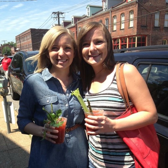 Meet your Posher, Emily - Picture 3 of 7